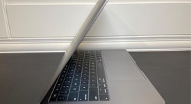 Good
													MacBook Pro 2018 (With Touch Bar) - 13" - I7, Gray, 512 GB, 16 GB, photo 5 of 11