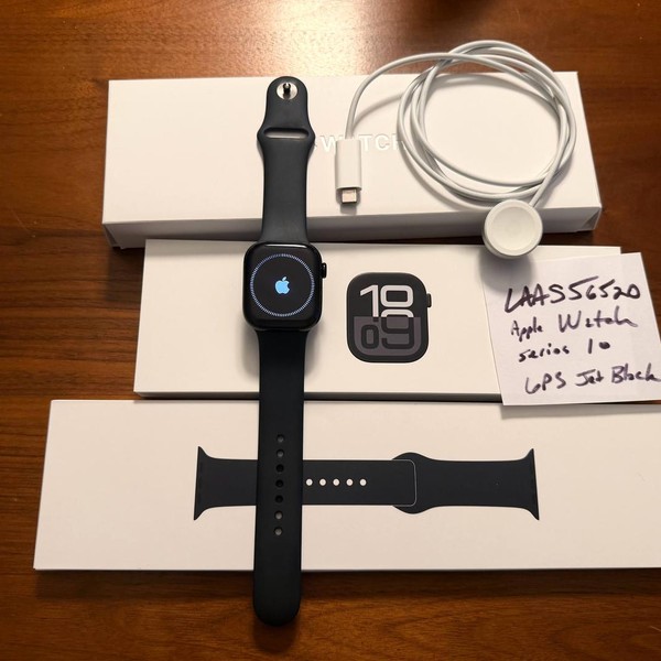 Apple Watch Series 10 42mm - Black, A2997 - GPS, Aluminum