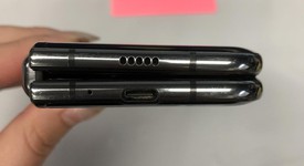 Fair
													Samsung Galaxy Fold - AT&T, Black, 512 GB, 12 GB, SM-F900U, photo 5 of 10