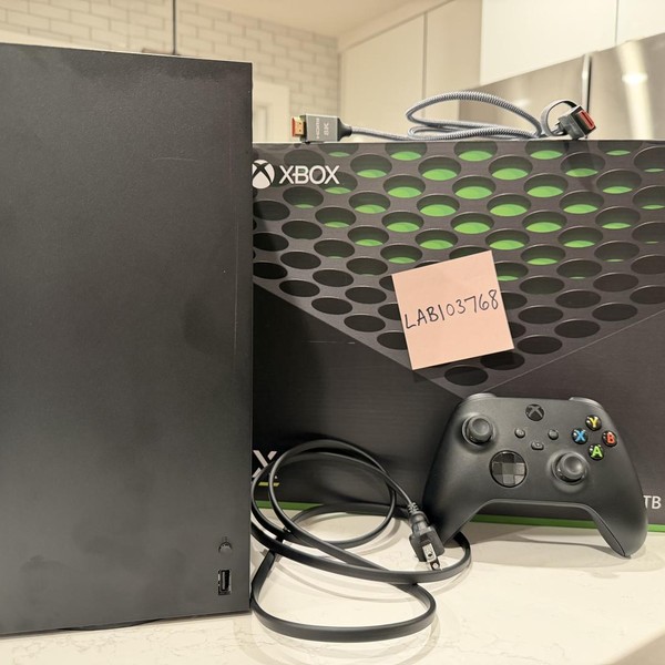 Xbox Series X (2020) - 1 TB, Black, standard