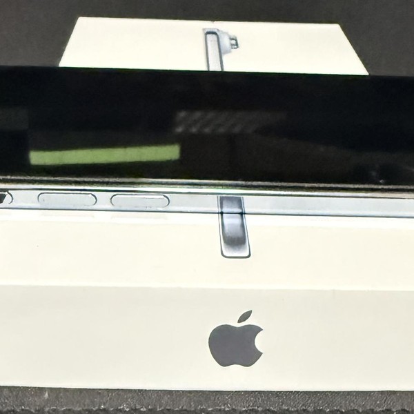 Apple iPhone Air - Unlocked, 256 GB, Sky Blue, A3260