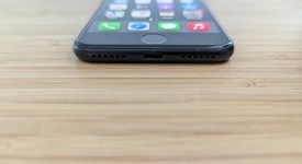 Fair
													Apple iPhone SE 3rd Gen 2022 - Unlocked, Midnight, 64 GB, A2595, photo 3 of 14
