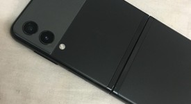 Mint
													Samsung Galaxy Z Flip3 5G - Unlocked, Black, 256 GB, 8 GB, SM-F711U1, photo 1 of 7