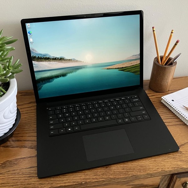 Microsoft Surface Laptop 4 - I7, Black, 1 TB, 32 GB, 15 inch