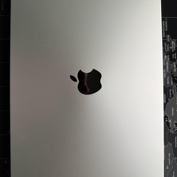 MacBook Pro 2025 - 14 inch - 512 GB, Silver, 16 GB, Apple M5