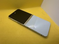Samsung Galaxy Z Flip5