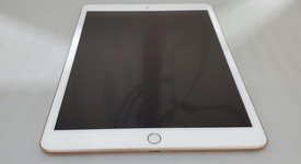 Fair
													Apple iPad 8th Gen - Unlocked, Gold, 32 GB, A2428, photo 1 of 7