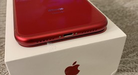 Mint
													Apple iPhone Xr - AT&T, Red, 128 GB, A1984, photo 5 of 8