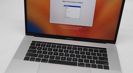 Good
													MacBook Pro 2017 (With Touch Bar) - 15" - I7, Silver, 256 GB, 16 GB, photo 1 of 9