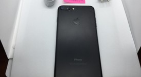 Good
													Apple iPhone 7 Plus - AT&T, Black, 128 GB, 3 GB, A1784, photo 4 of 10