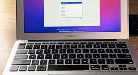 Good
													MacBook Air 2015 - 11" - Silver, 128 GB, 4 GB, photo 4 of 9