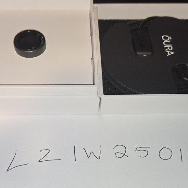 Oura Ring Gen 3 - Stealth, Size 10, Horizon