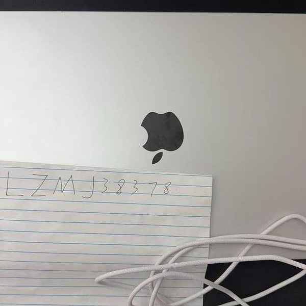 MacBook Pro Late 2023 (M3) - 14 inch - 1 TB, Silver, 36 GB, Apple M3 Pro 12-core, 18-core GPU