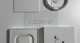 Used
													Apple AirPods 3rd Gen - Lightning Case, photo 2 of 3