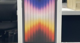 New
													Apple iPhone SE 3rd Gen 2022 - Unlocked, Midnight, 64 GB, A2595, photo 1 of 5
