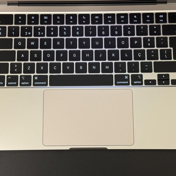 MacBook Air 2025 (M4) - 13 inch - 512 GB, Starlight, 24 GB, Apple M4