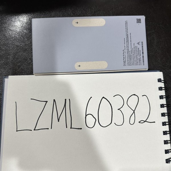 Google Pixel 10 Pro XL - Unlocked, 256 GB, Moonstone, GUL82