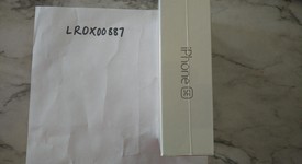 New
													Apple iPhone SE 1st Gen 2016 - Unlocked, Grey, 128 GB, A1662, photo 3 of 8