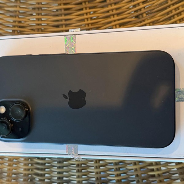 Apple iPhone 15 - Unlocked, 256 GB, Black, A2846