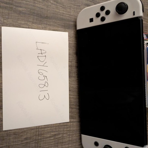 Nintendo Switch - OLED - 64 GB, White