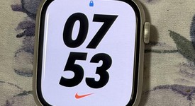 Mint
													Apple Watch Series 7 45mm - Unlocked, Starlight, A2477 - Cellular, Nike, photo 3 of 11