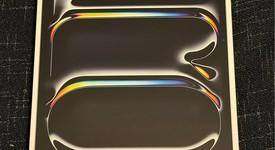 New
													Apple iPad Pro 13" (M4) 2024 - Unlocked, Silver, 256 GB, 8 GB, A2926, Standard Glass, photo 3 of 4