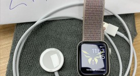 Good
													Apple Watch Series 4 40mm - Verizon, Silver, A1975 - Cellular, Aluminum, photo 3 of 3