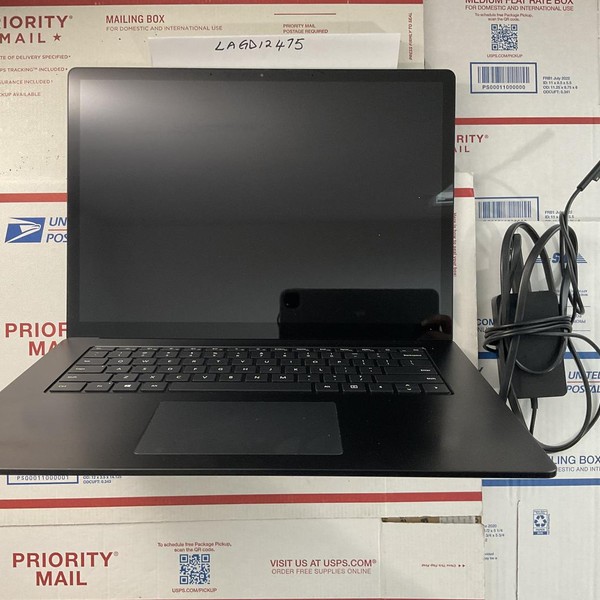 Microsoft Surface Laptop 3 - 512 GB, Black, 16 GB, Intel Core i7, 15 inch