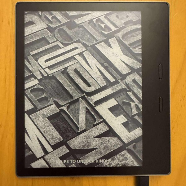 Amazon Kindle Oasis 10th Gen - 32 GB, Gold, WiFi Only