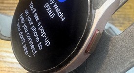 Good
													Samsung Galaxy Watch4 - Unlocked, Gold, 40mm, photo 2 of 6
