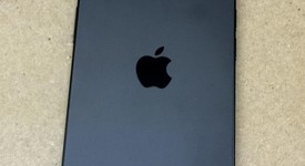 Mint
													Apple iPhone 15 - Boost, Black, 128 GB, A2846, photo 4 of 7