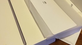 Good
													Apple iPad 9th Gen - Unlocked, Gray, 64 GB, A2603, photo 5 of 6