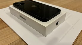 Mint
													Apple iPhone 13 - Unlocked, Midnight, 128 GB, A2482, photo 4 of 8