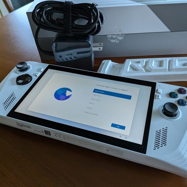 Asus ROG Ally 7 inch - 512 GB, White, 16 GB, AMD Ryzen Z1, Ryzen Z1