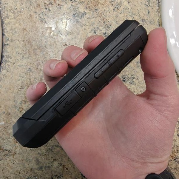 Caterpillar Cat S22 Flip - T-Mobile, Black, 16 GB, 2 GB