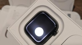 Mint
													Apple Watch Series 10 42mm - Black, A2997 - GPS, Aluminum, photo 5 of 14