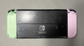 Good
													Nintendo Switch - Pink & Green, 32 GB, photo 3 of 8
