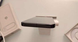 Mint
													Google Pixel 10 Pro XL - Unlocked, Obsidian, 256 GB, GUL82, photo 3 of 8