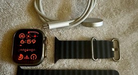 Mint
													Apple Watch Ultra 49mm - Verizon, Titanium, A2622, photo 3 of 9