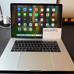 Fair MacBook Pro 2018 (With Touch Bar) - 15 inch - 512 GB, Silver, 16 GB, Intel Core i7