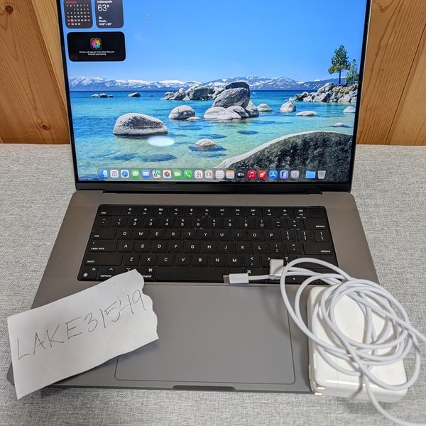 MacBook Pro 2021 - 16 inch - 512 GB, Gray, 16 GB, Apple M1 Pro 10-core