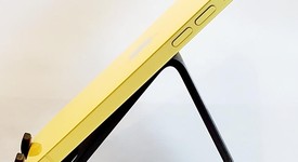 Mint
													Apple iPhone 14 - Unlocked, Yellow, 256 GB, A2649, photo 2 of 7