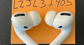 Used
													Apple AirPods Pro - Wireless Case, photo 5 of 5