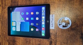 Mint
													Apple iPad 9th Gen - Wi-Fi, Gray, 64 GB, A2602, photo 2 of 5