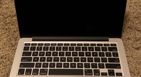 Mint
													MacBook Pro 2015 (Retina) - 13" - Silver, 128 GB, 8 GB, photo 2 of 16