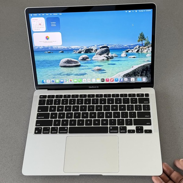 MacBook Air 2020 - 13 inch - 256 GB, Silver, 8 GB, Apple M1