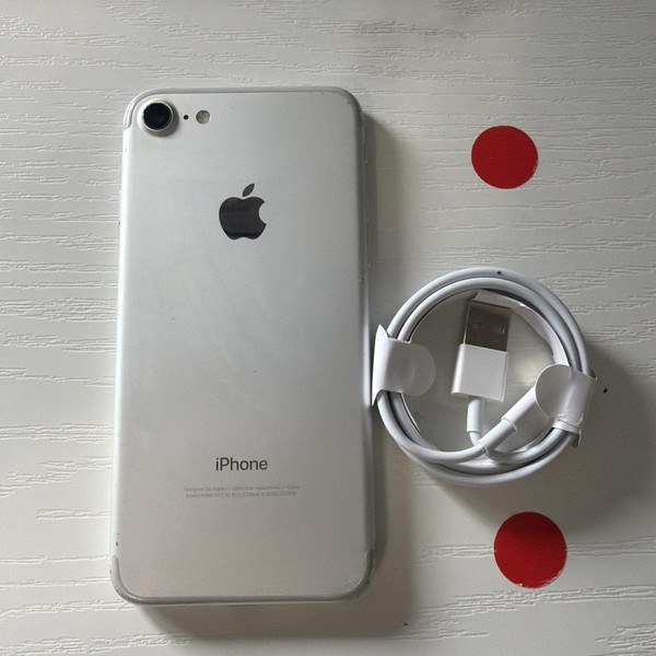 Apple iPhone 7 - Unlocked, 128 GB, Silver, A1660
