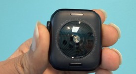 Mint
													Apple Watch SE 3rd Gen 40mm - Unlocked, Midnight, A3326 - Cellular, photo 2 of 6