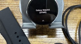 Good
													Samsung Galaxy Watch5 - Unlocked, Silver, 40mm, photo 2 of 5
