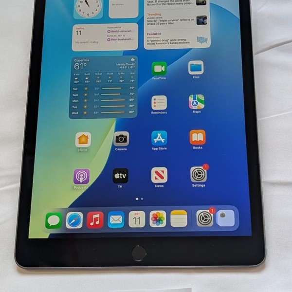 Apple iPad (7th Gen) - Wi-Fi, 32 GB, Gray, A2197